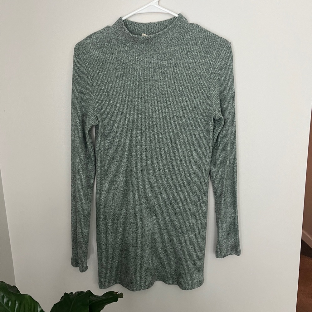 Women’s Green Knit Shirt
